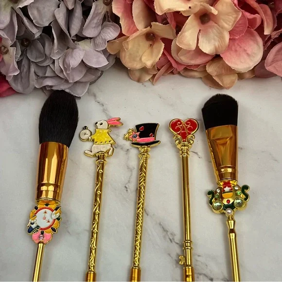 Alice in Wonderland Gold 5 Piece Makeup Brush Set - Picture 11 of 17